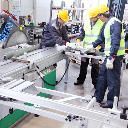 cnc machine shop with lathes technicians workers - Masine i alati